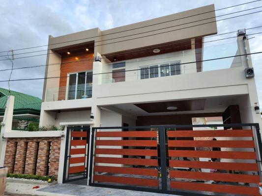 FOR SALE BRAND NEW MODERN HOUSE WITH POOL