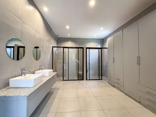 Sophisticated Modern Contemporary House and Lot For Sale in Casa Milan