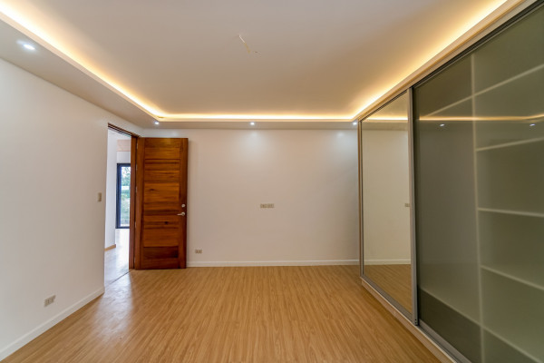 Brand new spacious modern home in BF Homes in Paranaque City