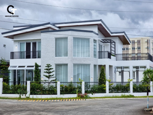 Brand New High Ceiling Miami Modern Theme House and Lot