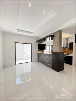 BF HOMES PARAÑAQUE HOUSE AND LOT FOR SALE