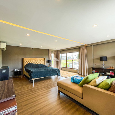 Prime Modern Tropical 3-Storey House For Sale