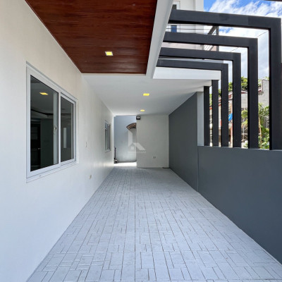 Vast Modern Contemporary Corner House and Lot For Sale