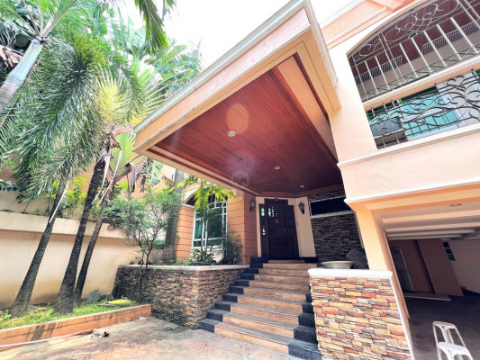 Exceptional Ancestral Home for Sale near West Avenue