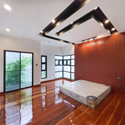 Upscale Modern Contemporary House and Lot For Sale