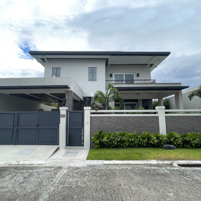 Gorgeous Modern Asian Home For Sale in BF Homes, Parañaque City
