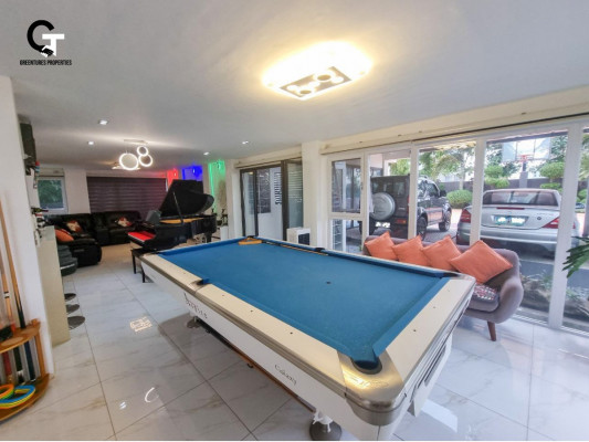 Miami Modern House and Lot w/ swimming pool For Sale in South Forbes