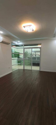 HOUSE AND LOT WITH POOL NEAR KOREAN TOWN AND CLARK