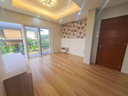 OVERLOOKING BRAND NEW HOUSE IN TALISAY CEBU
