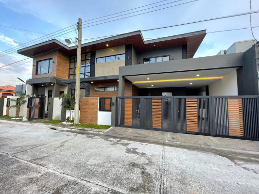 FOR SALE BRAND NEW MODERN INDUSTRIAL RETRO DESIGN WITH SAUNA AND POOL