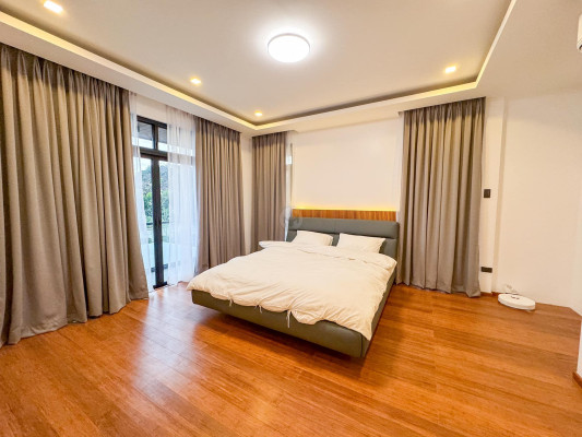 Majestic 5 Bedroom House and Lot for Sale in Quezon City