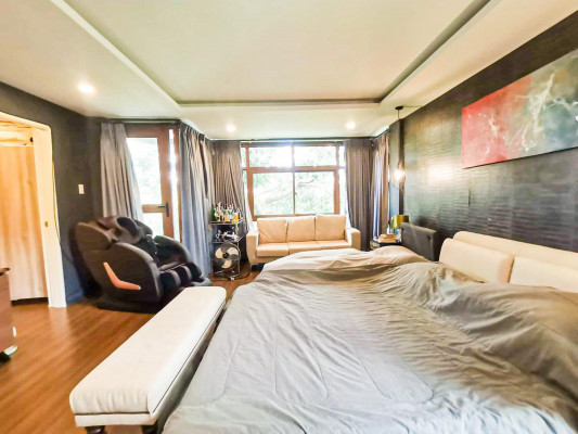 3 Storey Modern House for sale in Lindenwood Residence, Silang Cavite