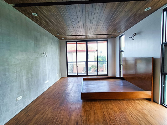 Remarkable Modern 3 Storey Industrial House for Sale in Sn. Fernando Pampanga