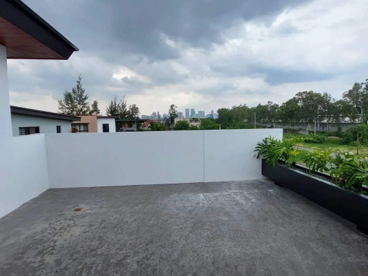 Modern Tropical House and Lot for Sale in Greenwoods Executive Village