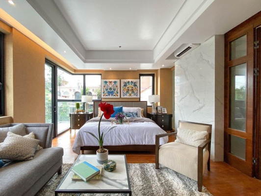 Modern Townhouse For Sale In New Manila, Quezon City