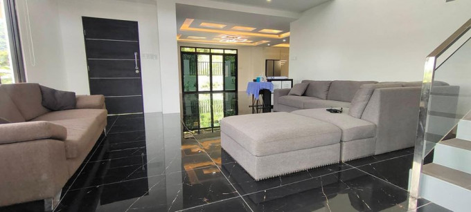 2 Level House for Sale in Busay