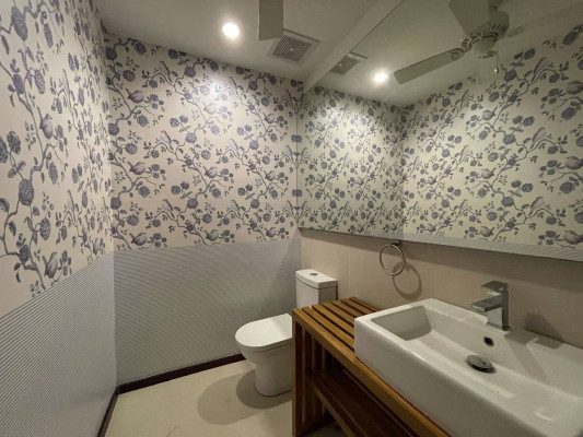 Discover this Bright Pre-Owned House and Lot