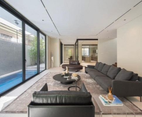 An Upscale Modern House and Lot for Sale in Valle Verde.