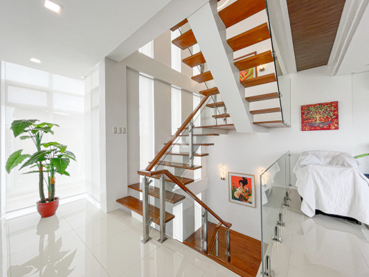 Gorgeous 3 Storey Modern House and Lot For Sale