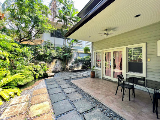 Alluring American Country Style House and Lot For Sale