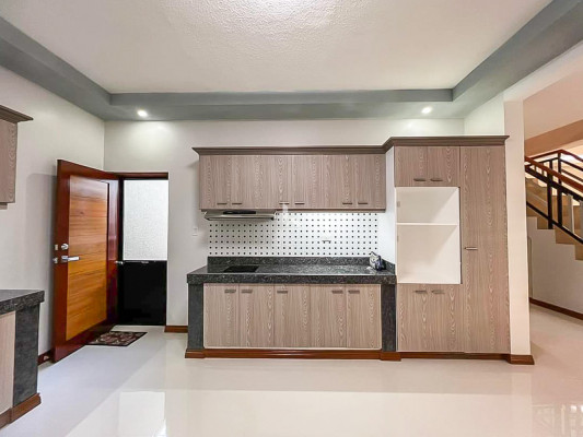 Brand New 2 Storey House and Lot for Sale in BF Resort, Las Pinas City