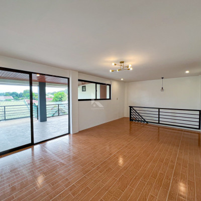 Impressive Modern Industrial House and Lot For Sale