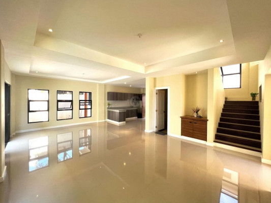 House and Lot for Sale in BF Homes - Northwest