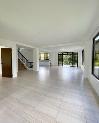 Tri-level Brand New Modern House and Lot for Sale