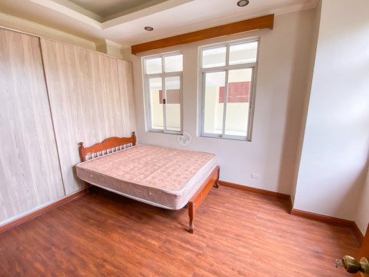 Inside of a Gleaming House and Lot in Heroes Hill, Quezon City