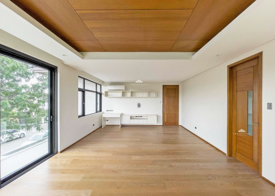 Massive Contemporary Smart Home in Ayala Southvale Primera, Las Piñas City