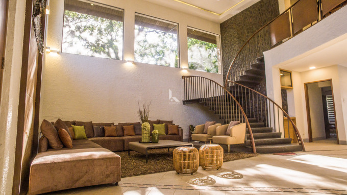 Modern Corner House and Lot with Swimming Pool for Sale in Magallanes Village,
