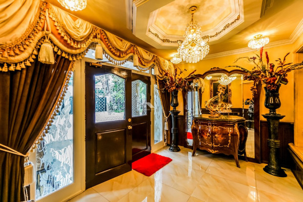 Royalty Victorian Mansion for sale evoking a sense of utter fantastical luxury