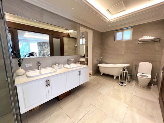 Astounding Brilliant House and Lot for Sale
