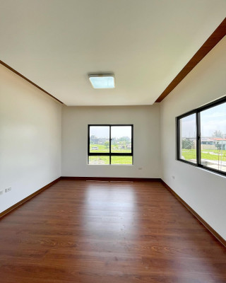 Brand New Modern House for Sale in Greenwoods Executive Village