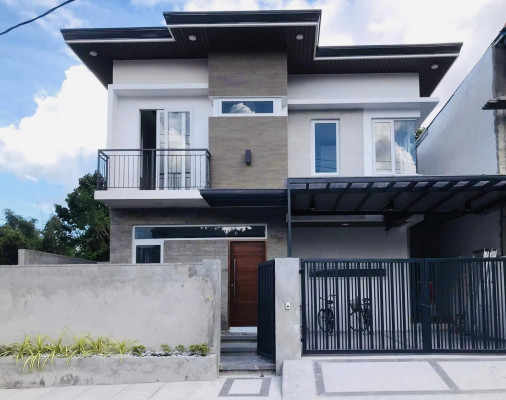 BRAND NEW HOUSE WITH LAP POOL IN KOREAN TOWN ANGELES CITY NEAR CLARK