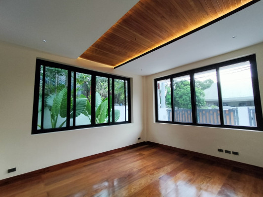 Grand Modern 3 Level Mansion in Ayala Alabang