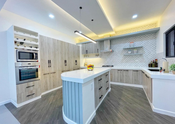 Beautiful House & Lot For Sale