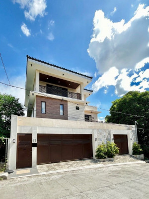 House and Lot For Sale near Bonifacio Global City, Taguig