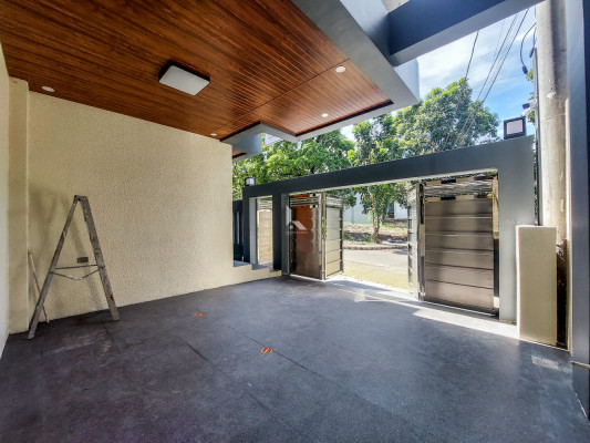 4 Storey Modern House and Lot for Sale in Tandang Sora, Quezon City