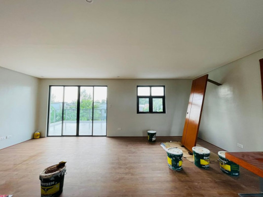 For Sale Brandnew house with Swimming in Greenwoods Pasig