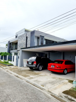 5 Bedroom House and Lot for Sale in Corona Del Mar, Talisay City, Cebu