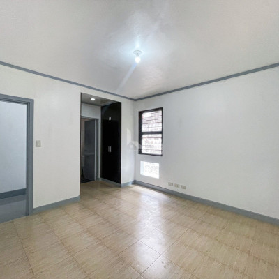 Elegant Contemporary Bungalow Home For Sale in BF Homes, Parañaque City