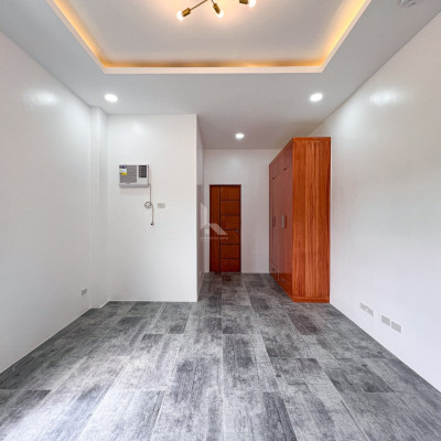 Sophisticated Designer Home For Sale