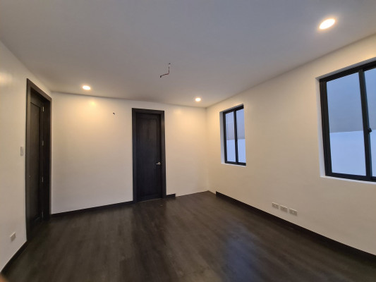 New Modern Home in BF Paranaque: A Real Charmer!