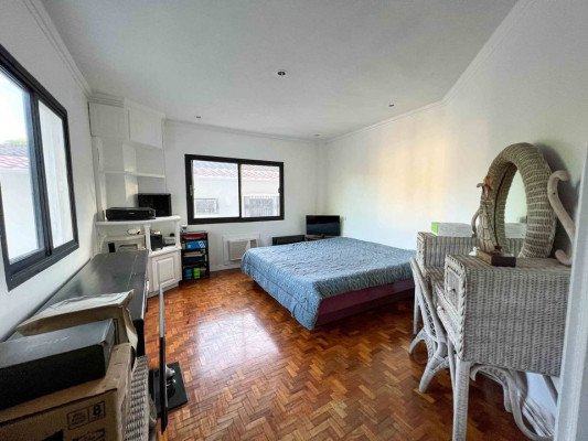 Capitol Hills Golf Subdivision | Well Maintain 3 Bedroom 3BR Modern French style