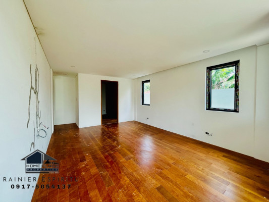 Astonishing Brand New House and Lot for Sale