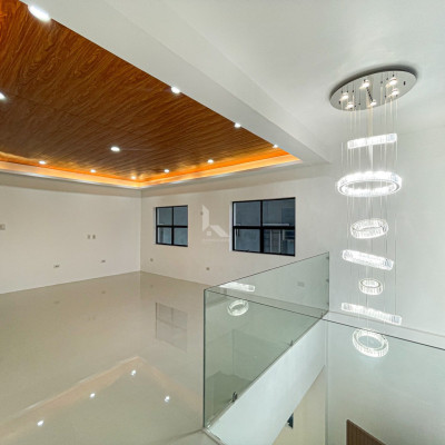 Stunning Brand New Modern Contemporary House and Lot For Sale