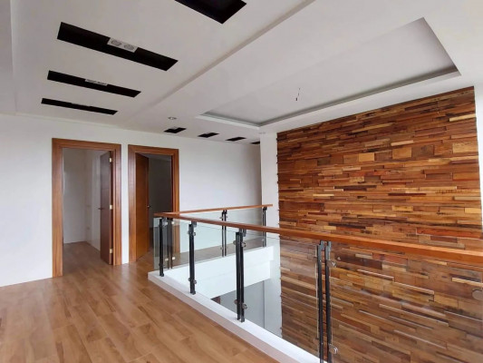 Modern Tropical House and Lot for Sale in Greenwoods Executive Village