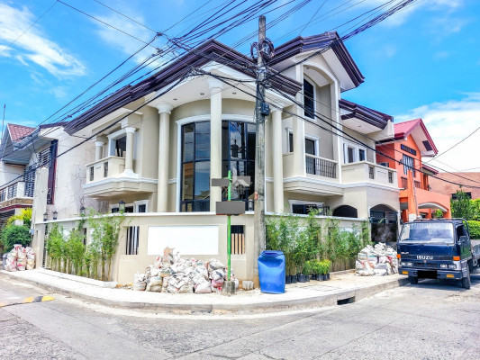 2 Storey Renovated House and Lot for Sale