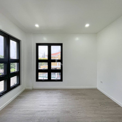 Sophisticated Modern House and Lot For Sale